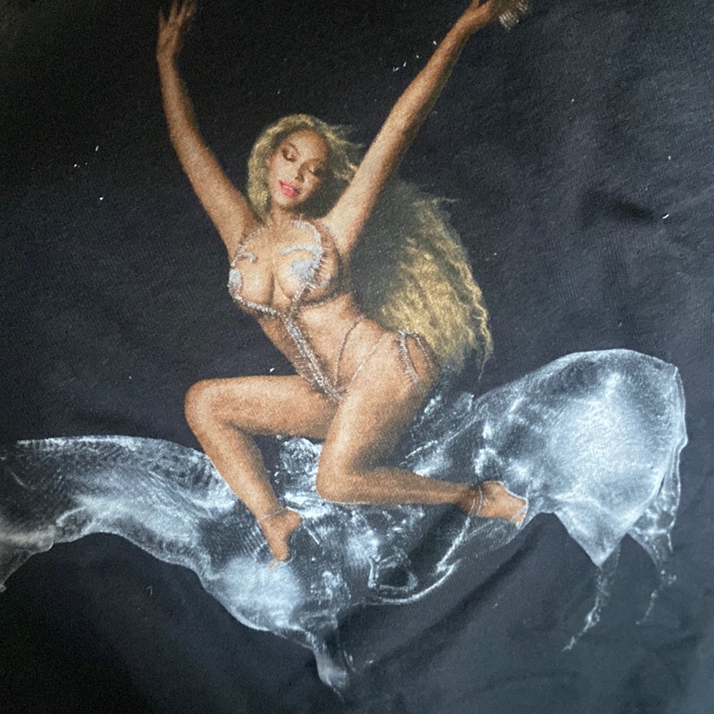 Beyoncé renaissance box
